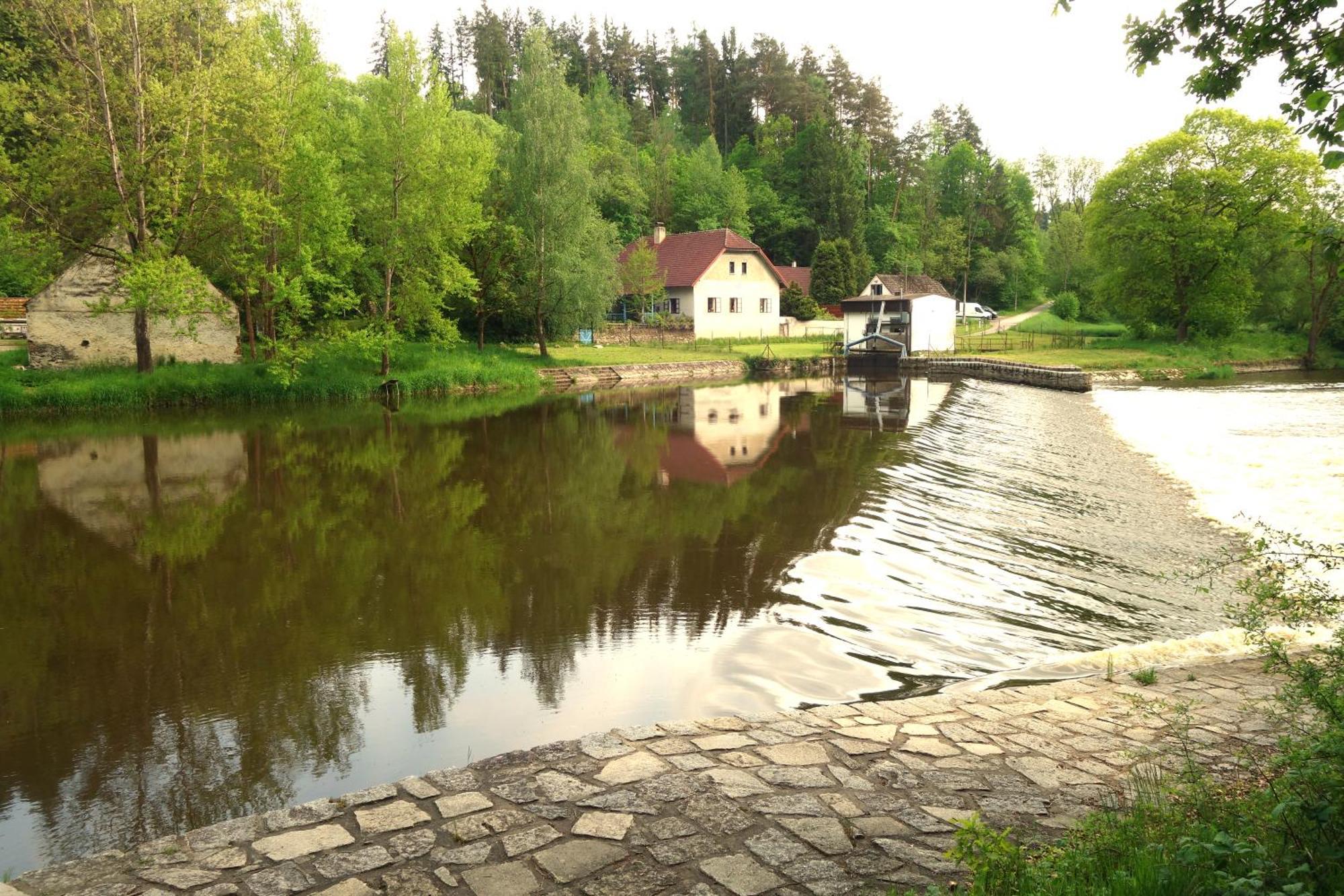 Bejsovcuv Mlyn Villa Becice Bagian luar foto